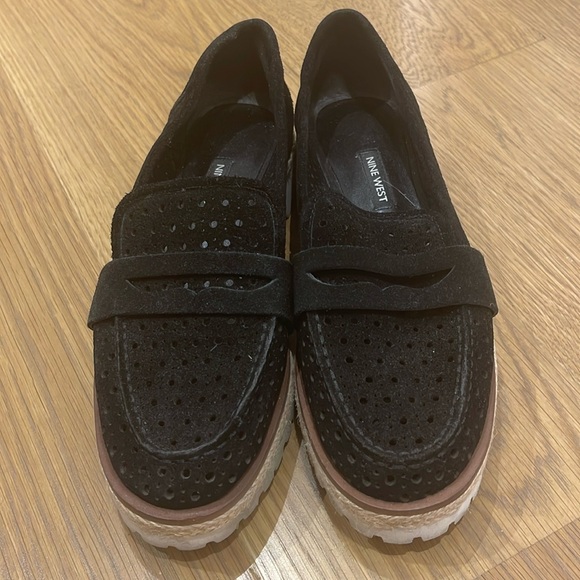 Nine West Oxford Shoes ✨ - Picture 2 of 7